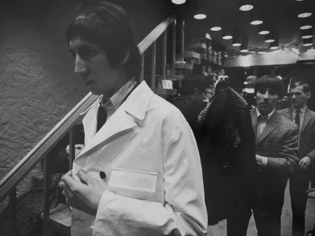 Pete Townshend and Keith Moon in Just Men, Kings Road